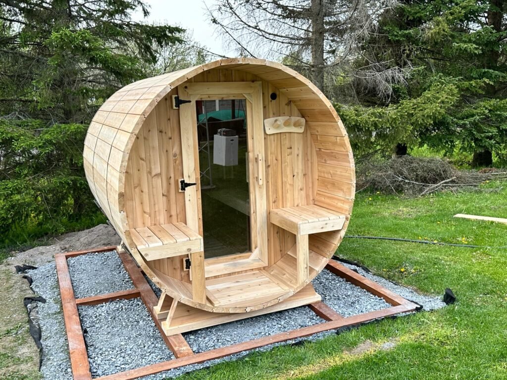 Sauna Baril avec porche et banc
